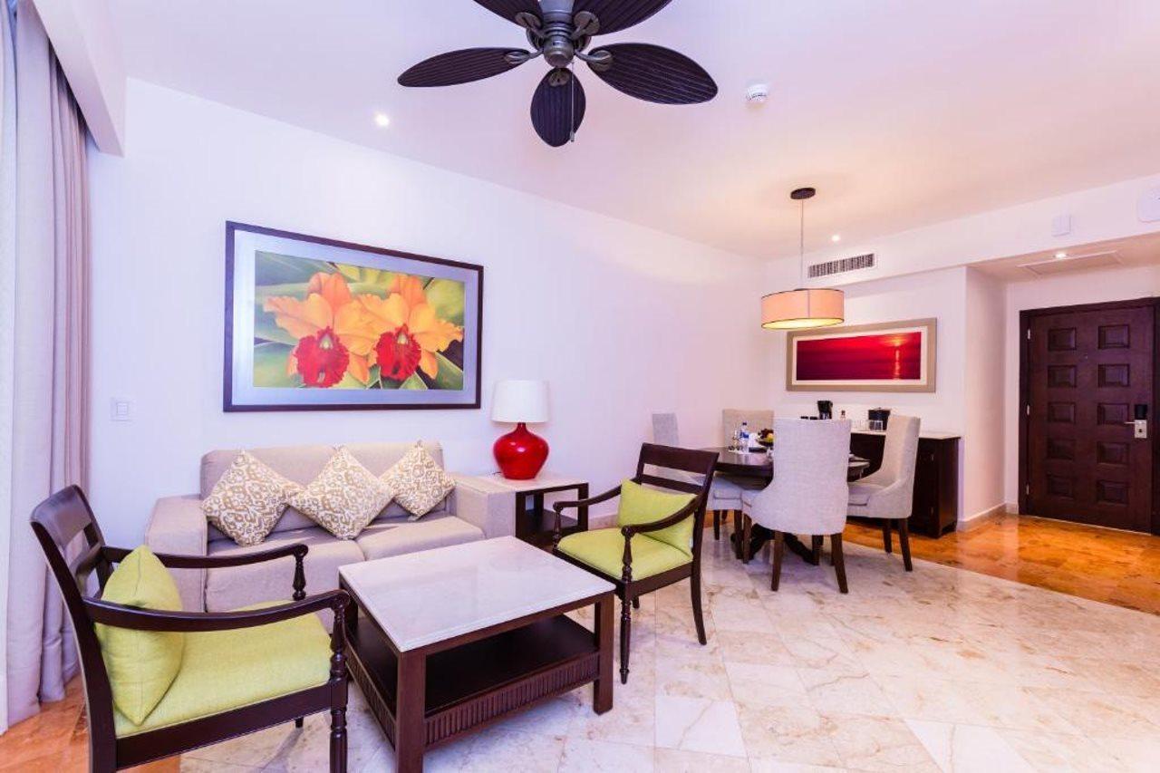 Occidental At Xcaret Destination Hotel Playa del Carmen Kültér fotó Living room