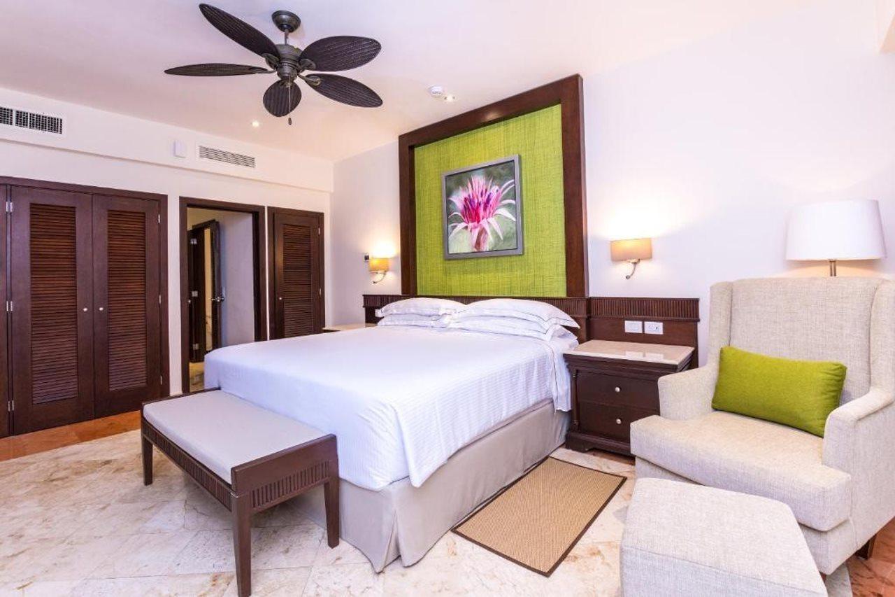 Occidental At Xcaret Destination Hotel Playa del Carmen Kültér fotó A bedroom at the Hard Rock Hotel