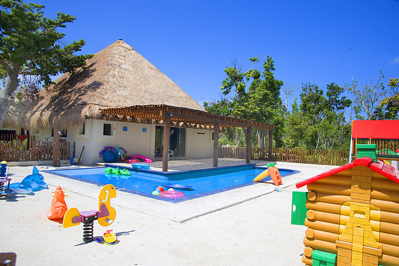 Occidental At Xcaret Destination Hotel Playa del Carmen Kültér fotó Playground at the resort