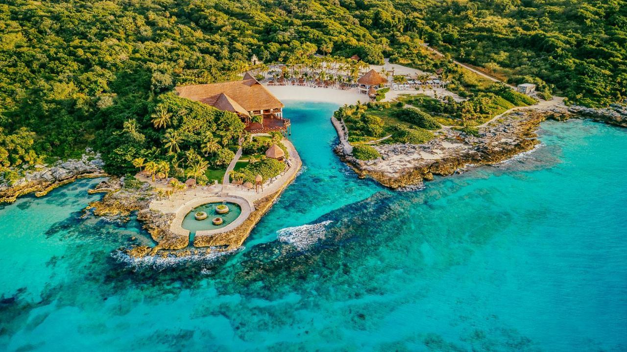 Occidental At Xcaret Destination Hotel Playa del Carmen Kültér fotó Aerial view of the resort